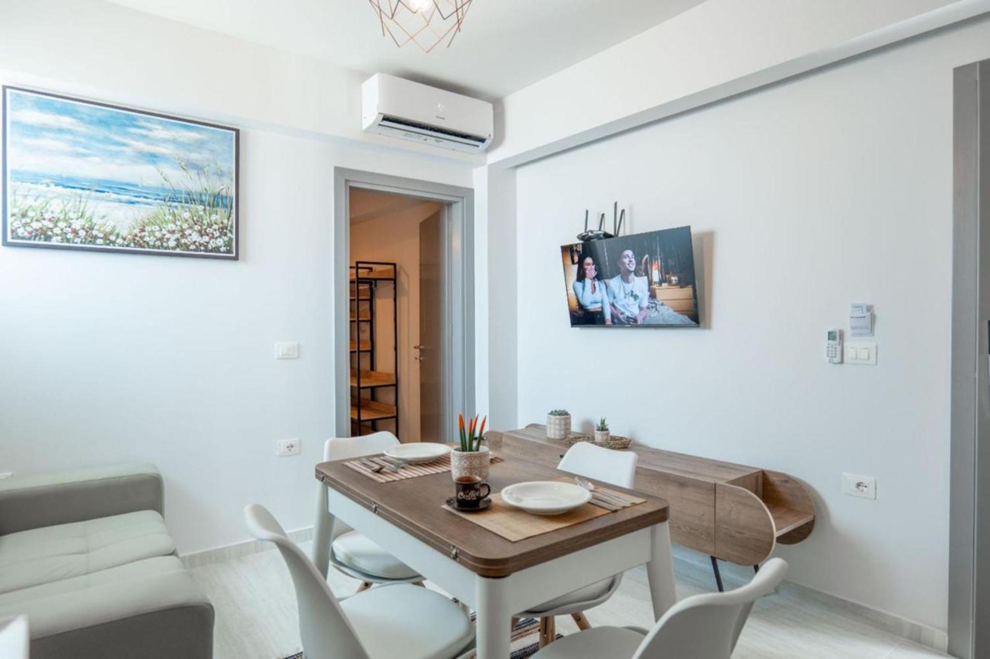 Aleksandra Apartments Sarande Bagian luar foto